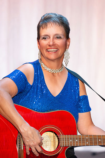 a-tribute-to-reba-and-other-great-female-superstars-patty-waszak